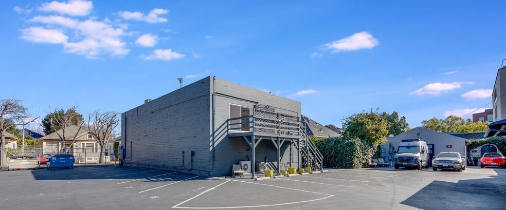 320 High St, Palo Alto, CA for lease - Building Photo - Image 2 of 7