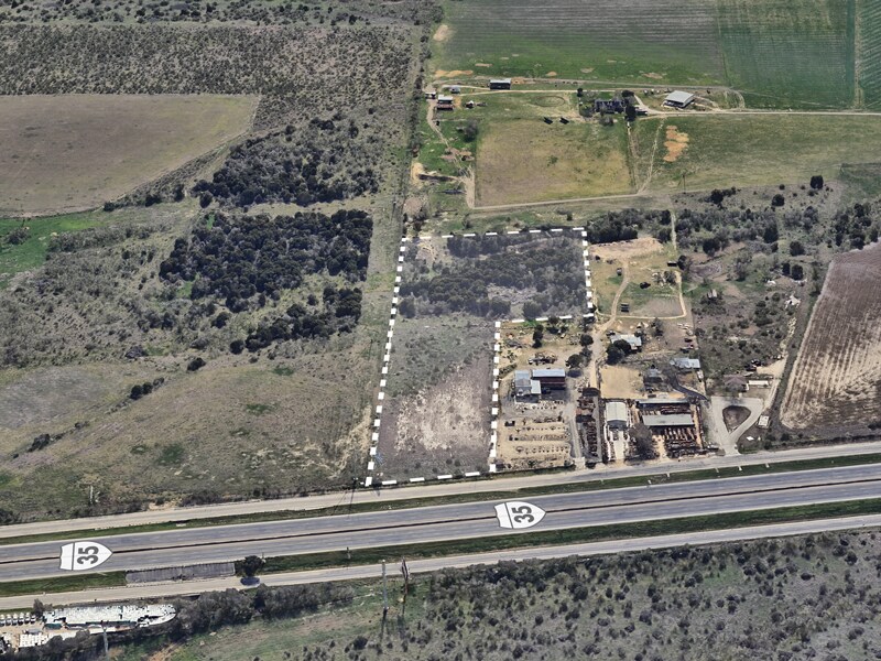 25184 IH-35 North, New Braunfels, TX for sale Primary Photo- Image 1 of 11