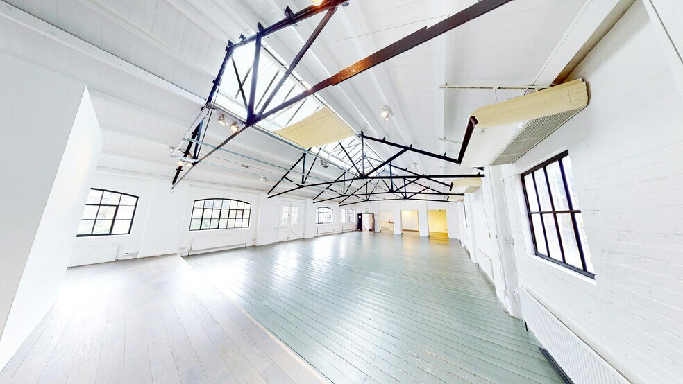158 Hurlingham Rd, Londres à louer - Photo du bâtiment - Image 1 de 17