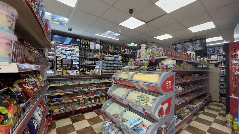 148 Greenford Rd, Harrow à louer - Photo du bâtiment - Image 2 de 8