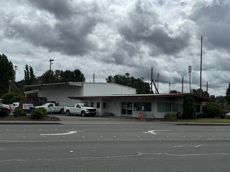 1002 Central Ave N, Kent, WA for lease - Building Photo - Image 1 of 6