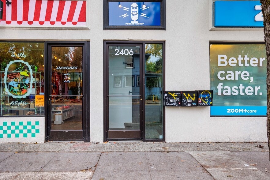 2400-2418 E Burnside St, Portland, OR for lease - Building Photo - Image 3 of 15