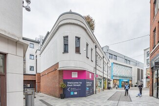 Plus de détails pour Parkway, Newbury - Commerce de détail à louer