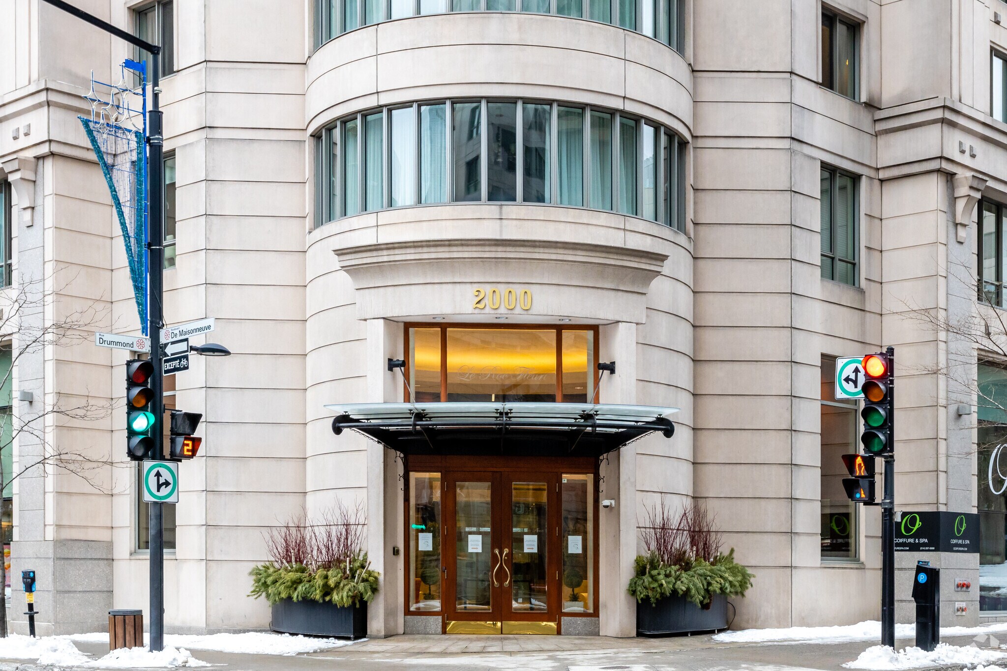 2025-2025 Rue Drummond, Montréal, QC à vendre Photo du bâtiment- Image 1 de 1