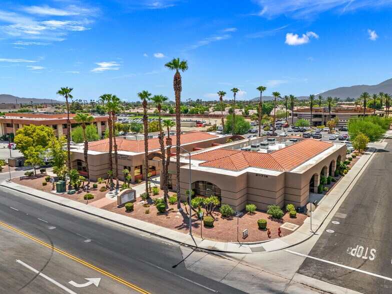 81715 Doctor Carreon Blvd, Indio, CA à vendre - Photo du bâtiment - Image 3 de 48