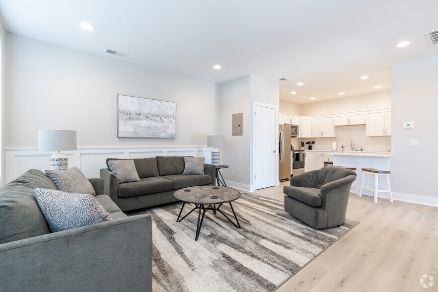 4808 Old Tyme Court, Evansville, IN à vendre - Photo intérieure - Image 2 de 17