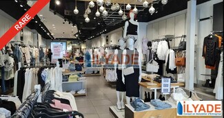 Plus de détails pour 27 Rue Saint Ferreol, Marseille - Commerce de détail à louer