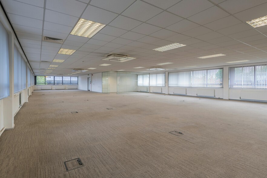 Olympus Park Business Centre, Quedgeley for lease - Interior Photo - Image 3 of 23