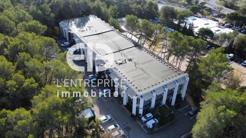 Office in Valbonne for lease - Building Photo - Image 1 of 7