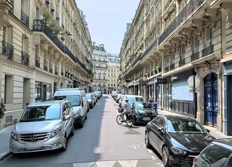Commerce de détail dans Paris à louer Photo du bâtiment- Image 1 de 4