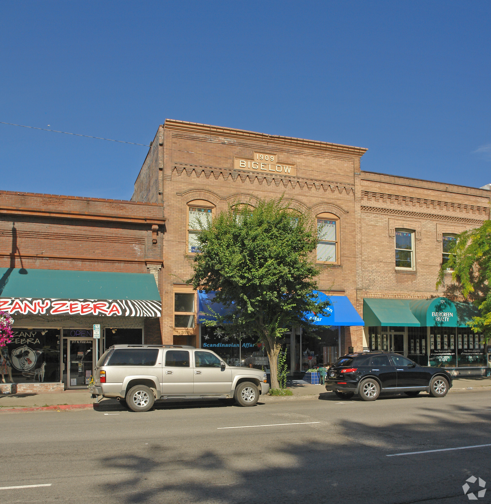 319 N 1st Ave, Sandpoint, ID for sale Primary Photo- Image 1 of 1