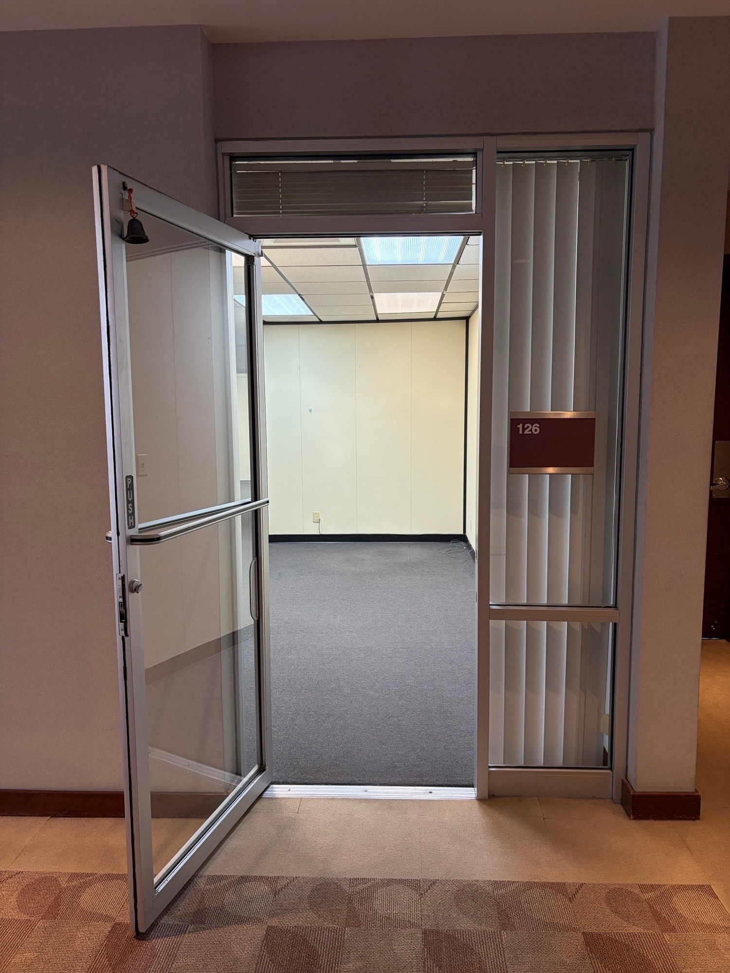 4045 Spencer St, Las Vegas, NV à louer Photo intérieure- Image 1 de 5