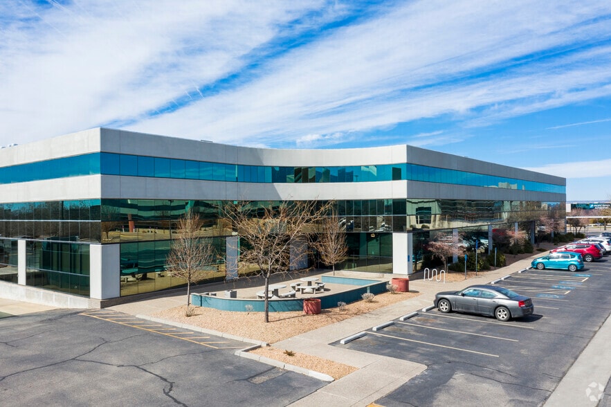 5601 Office Blvd NE, Albuquerque, NM for lease - Primary Photo - Image 1 of 4