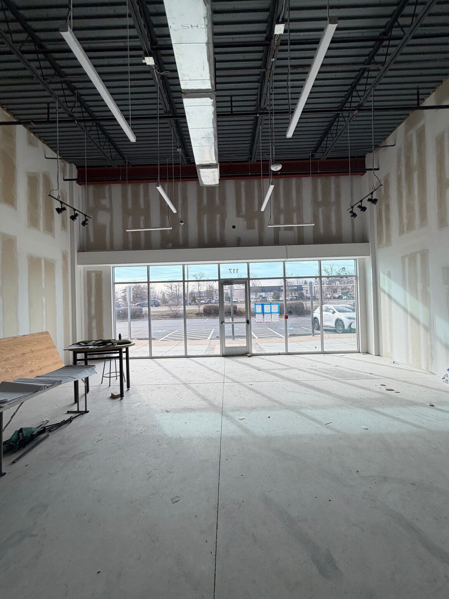 5615 Wellington Rd, Gainesville, VA for lease Interior Photo- Image 1 of 6