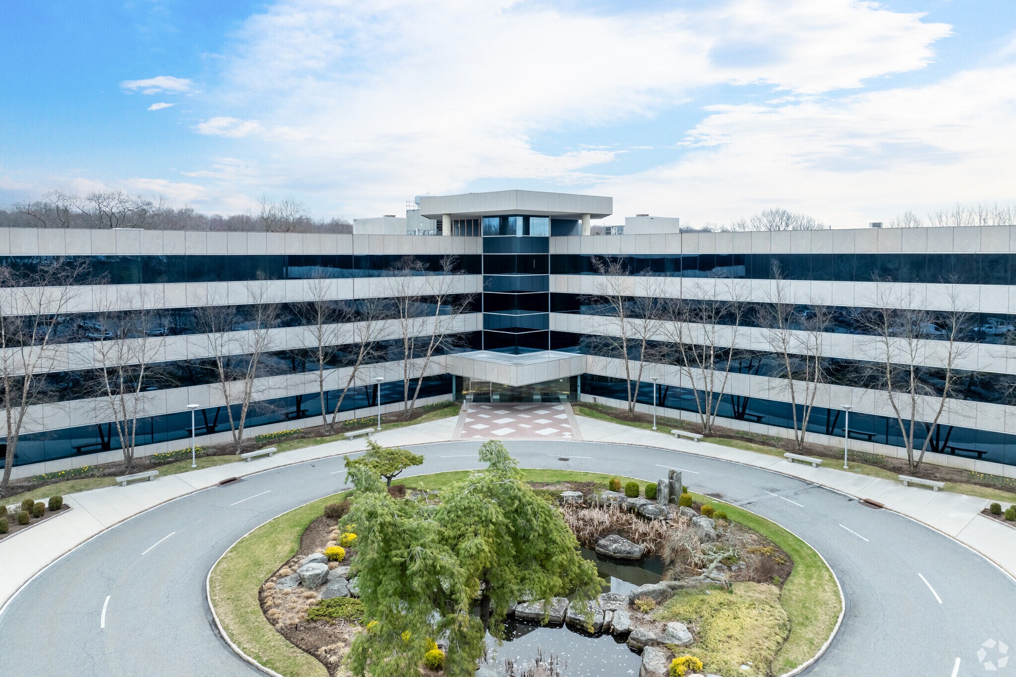 500 Summit Lake Dr, Valhalla, NY for lease Building Photo- Image 1 of 45