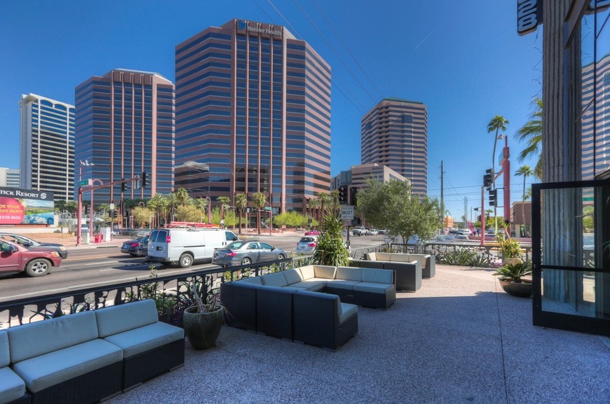 2828 N Central Ave, Phoenix, AZ for sale - Building Photo - Image 3 of 39