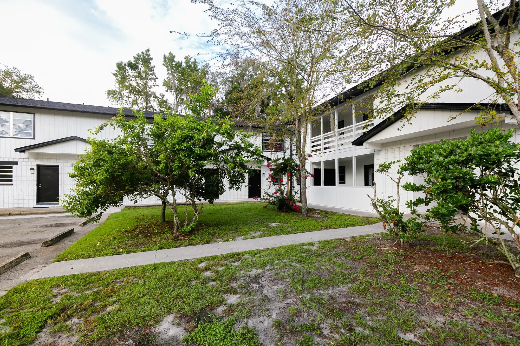 4251 SW 21st Pl, Gainesville, FL for sale Primary Photo- Image 1 of 15