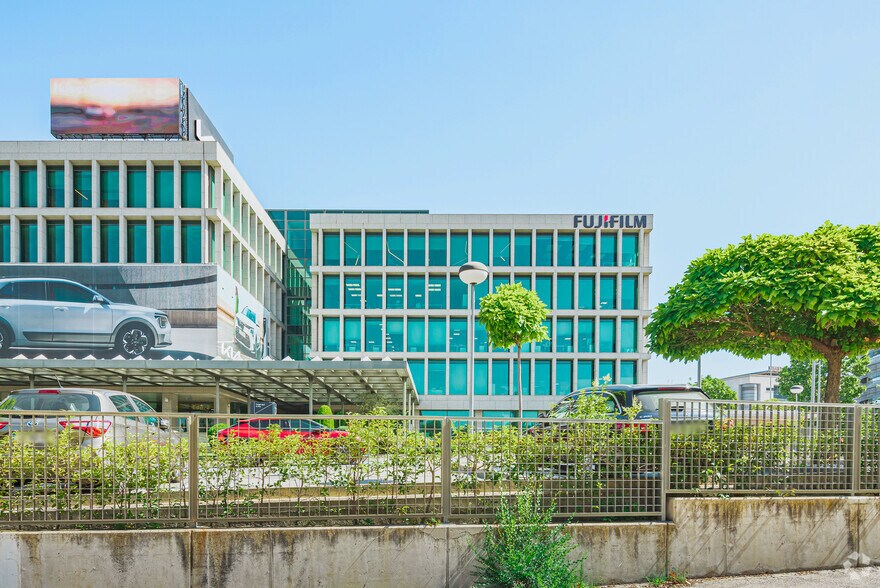 Calle de Anabel Segura, 16, Alcobendas, Madrid à louer - Photo du bâtiment - Image 2 de 19