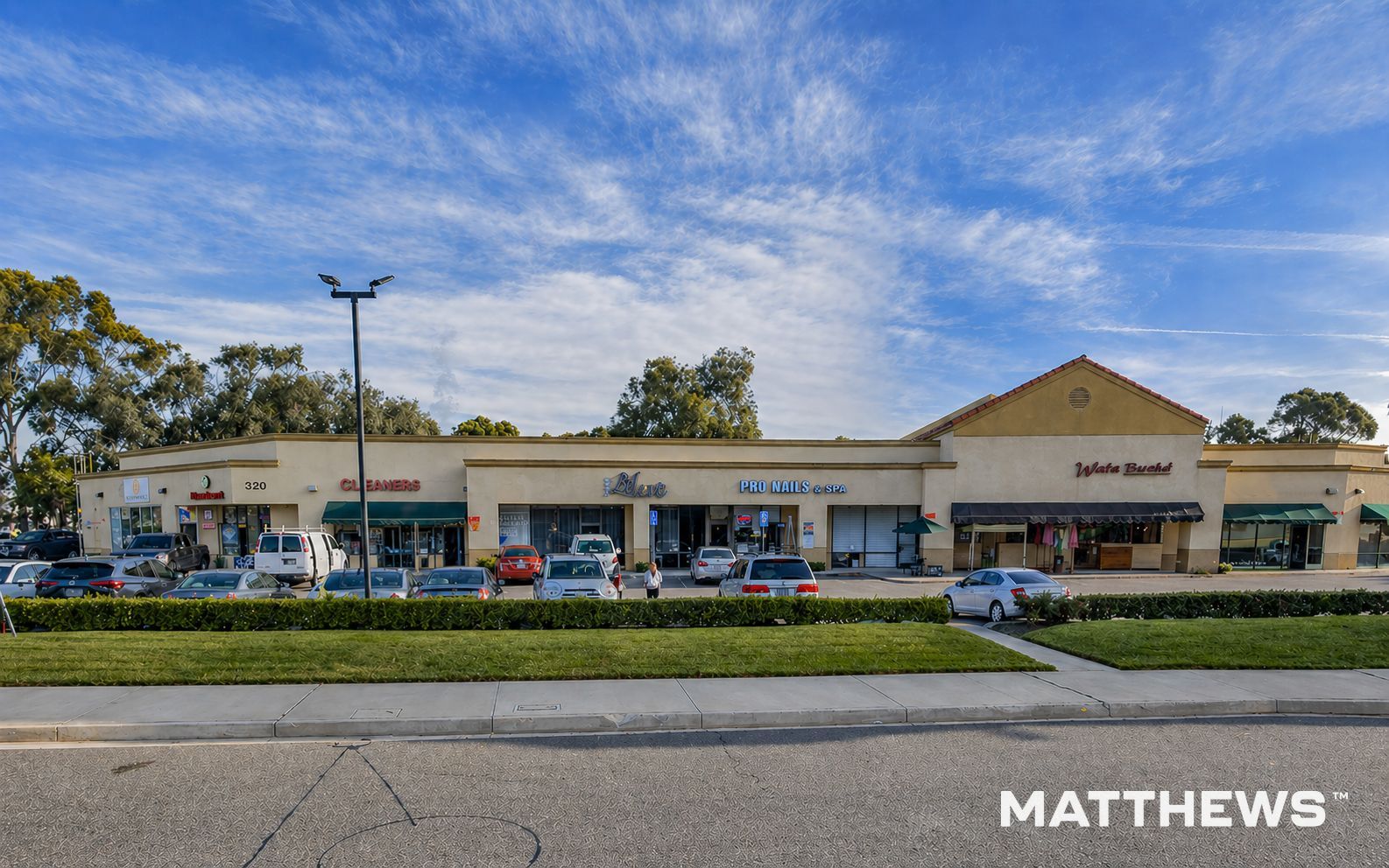 320 Bristol St, Costa Mesa, CA à louer Photo principale- Image 1 de 6