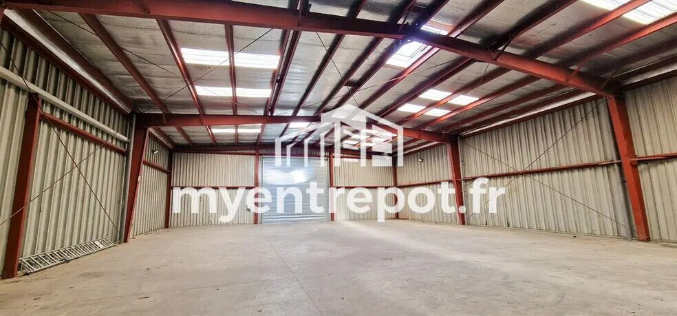 Flex dans Vitrolles à louer - Photo du bâtiment - Image 3 de 10