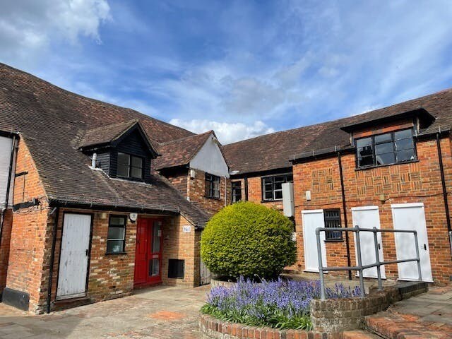 1 The Courtyard, Denmark Street, Wokingham à louer - Photo du bâtiment - Image 1 de 7