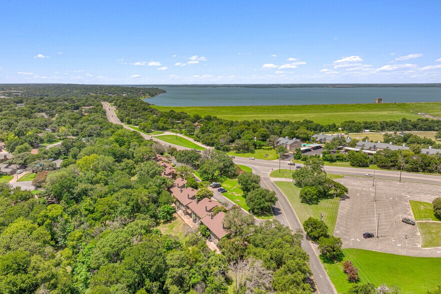 2800 Stewart Dr, Waco, TX à vendre - Photo du bâtiment - Image 3 de 33