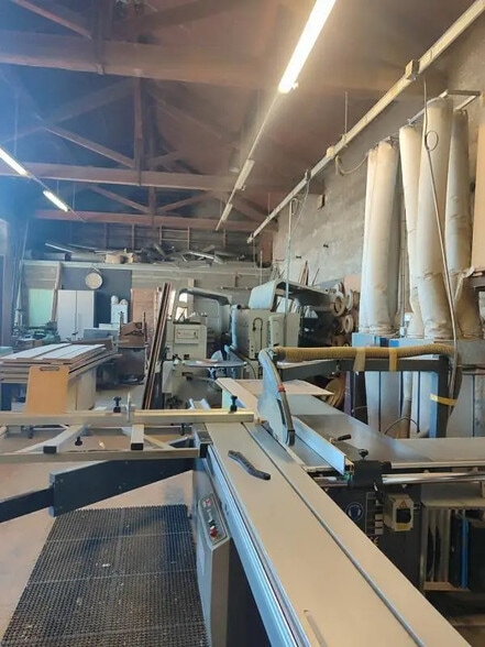 Local d'activités dans Bourgoin-Jallieu à vendre - Photo intérieure - Image 3 de 4