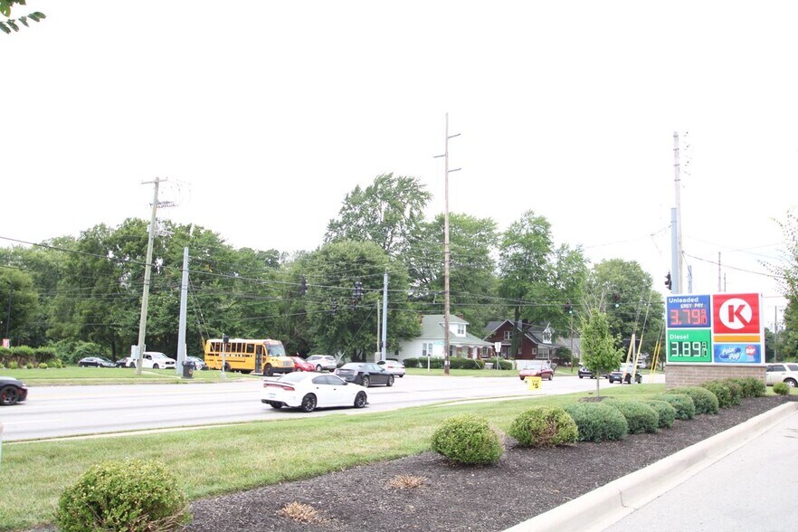 9108-9118 Preston Hwy, Louisville, KY à vendre - Photo du bâtiment - Image 3 de 8