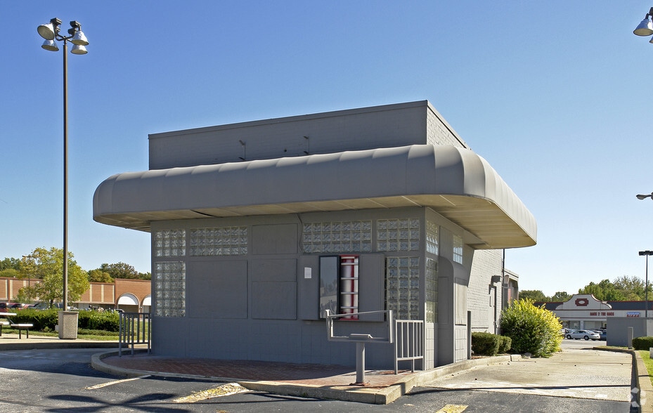 2182 N Hwy 67, Florissant, MO for sale - Primary Photo - Image 1 of 5