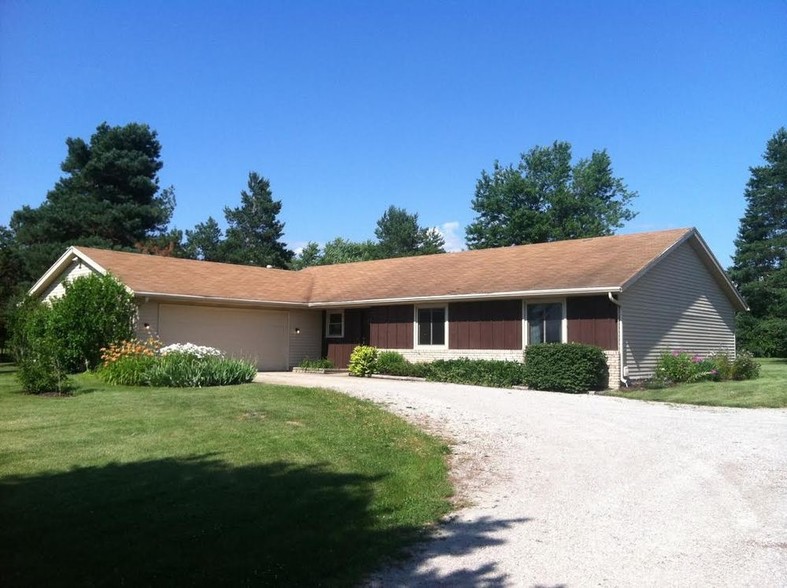 12812 Tonkel Rd, Fort Wayne, IN à vendre - Photo du bâtiment - Image 1 de 1