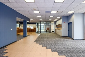 1811 W 2nd St, Grand Island, NE for lease Interior Photo- Image 2 of 12