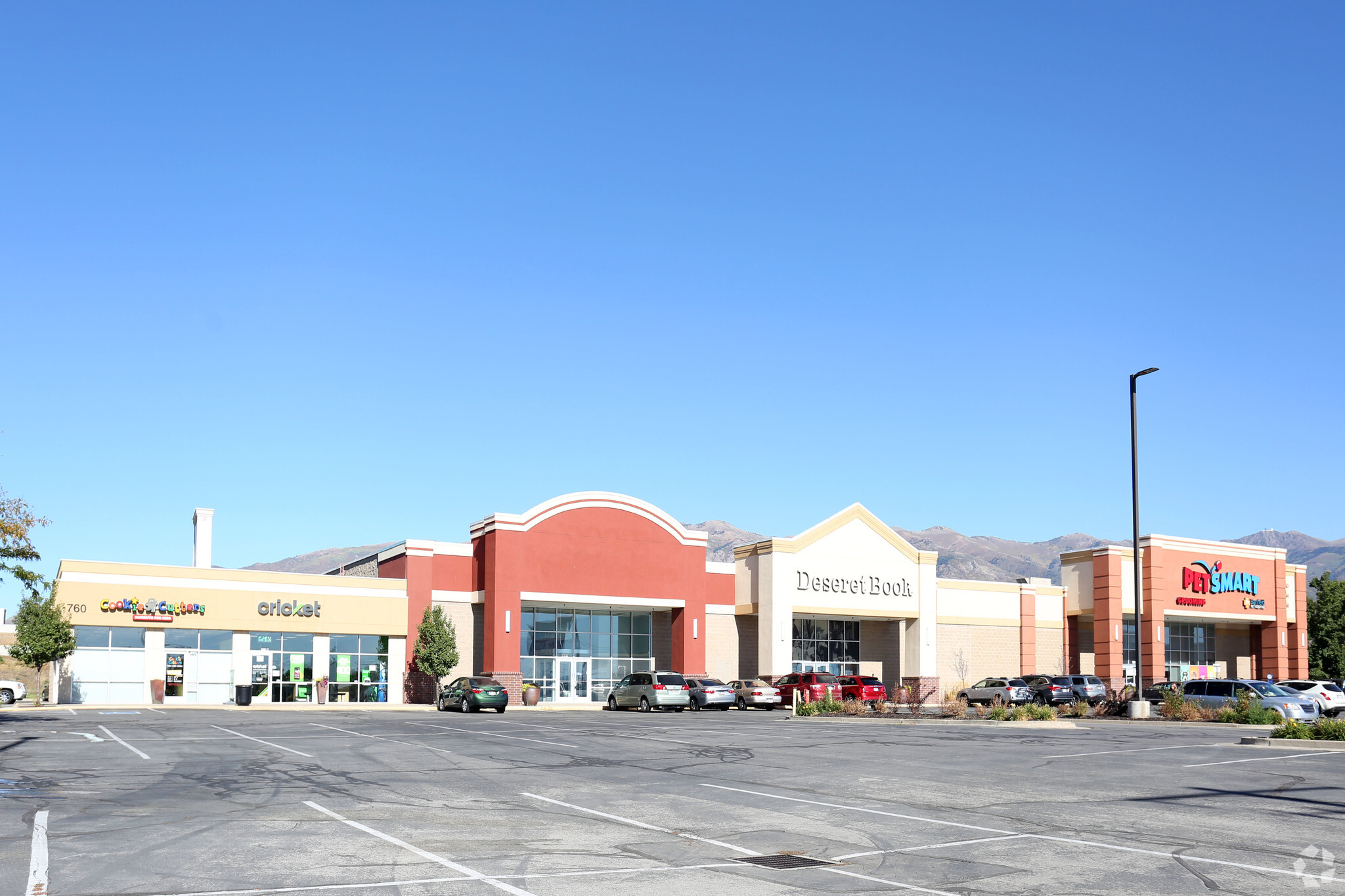 750-760 N Main St, Layton, UT for sale Building Photo- Image 1 of 1