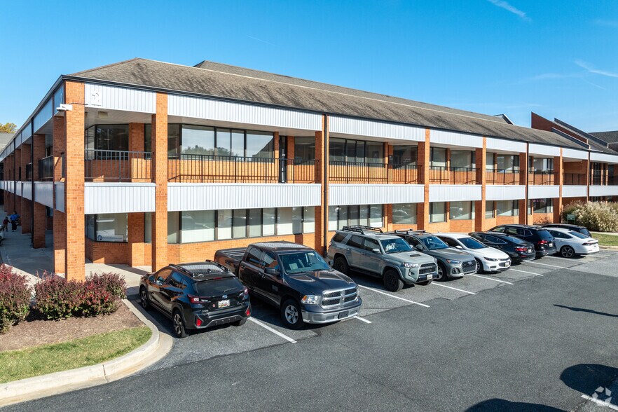 7923 Honeygo Blvd, Baltimore, MD à louer - Photo du bâtiment - Image 3 de 12