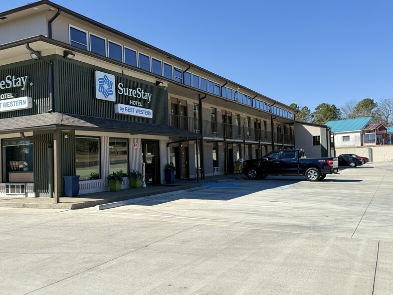 200 The Mall Way, Jasper, AL for sale - Building Photo - Image 2 of 10