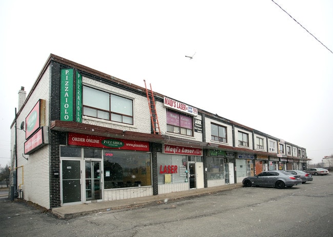 More details for 7040-7060 Airport Rd, Mississauga, ON - Retail for Sale