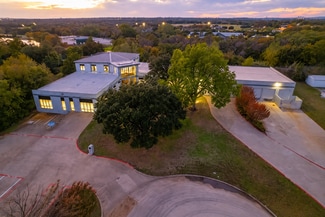 Plus de détails pour 2320 Michigan Ct, Arlington, TX - Local d'activités à louer