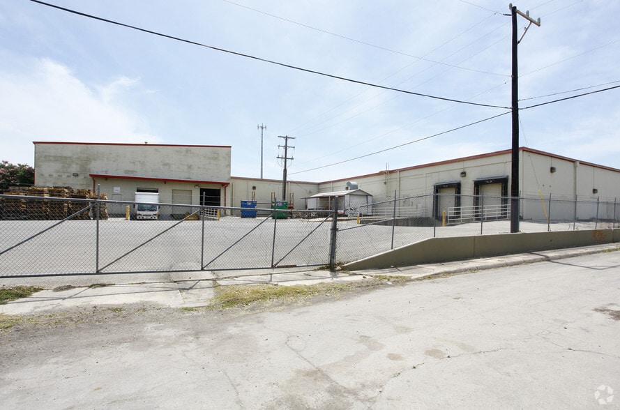 4343 W Commerce St, San Antonio, TX for sale - Building Photo - Image 3 of 3