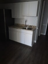 5483 Lee St, Lehigh Acres, FL for lease Interior Photo- Image 2 of 4