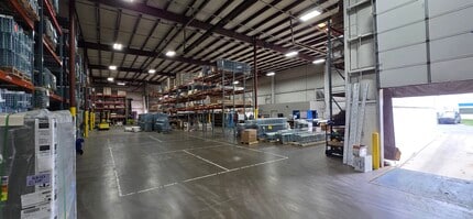 7867 Lochlin Dr, Brighton, MI à louer Photo intérieure- Image 2 de 2