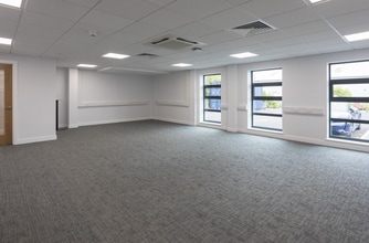 Millfield Ln, York for lease Interior Photo- Image 1 of 1