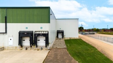 347 N 43rd Rd, Mendota, IL for lease Interior Photo- Image 1 of 9