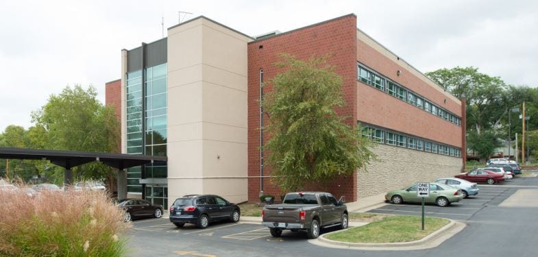 1001 6th Ave, Leavenworth, KS for sale Primary Photo- Image 1 of 4