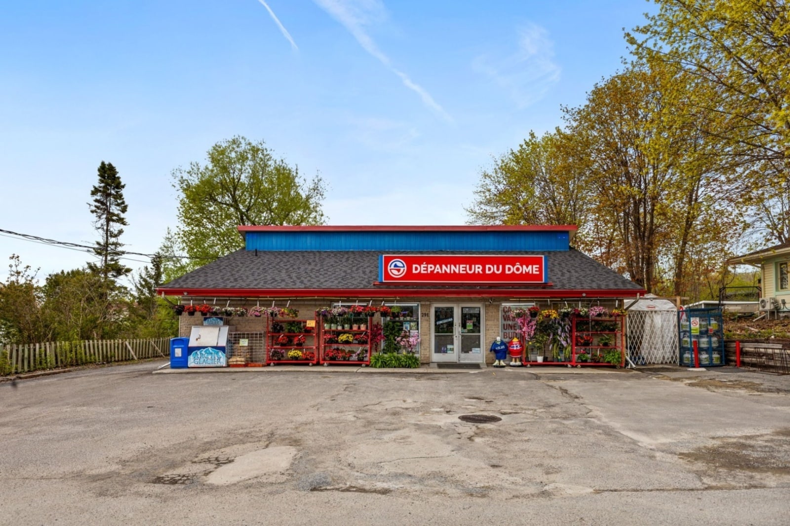 291 Ch Freeman, Gatineau, QC for sale Primary Photo- Image 1 of 2