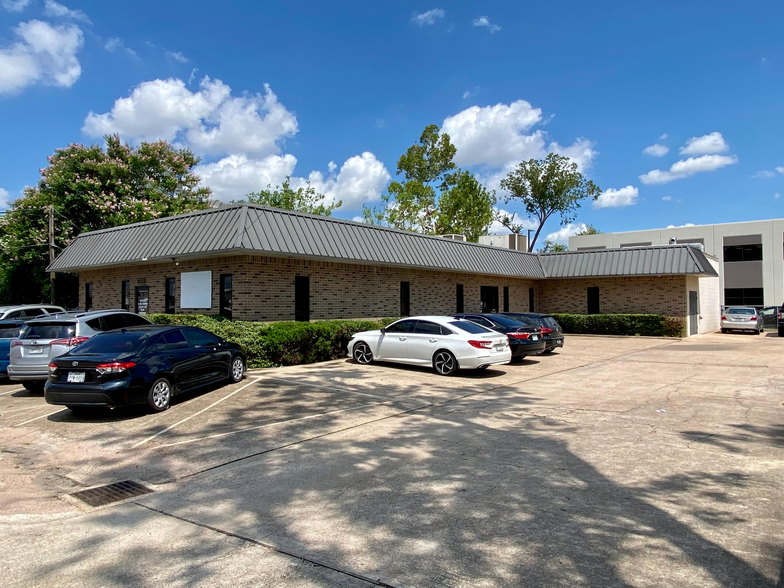 6110 W 34th St, Houston, TX for sale - Building Photo - Image 1 of 6