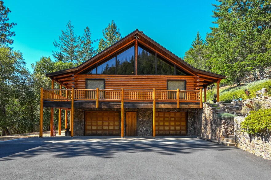 5361 Jacksonville Hwy, Jacksonville, OR à vendre - Photo du bâtiment - Image 2 de 40