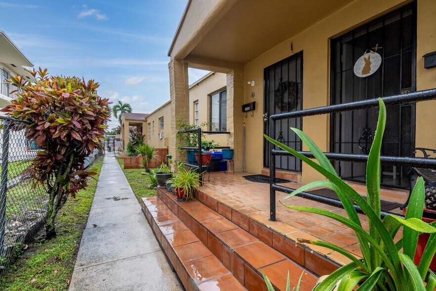 1345 SW 7th St, Miami, FL à vendre - Photo du bâtiment - Image 2 de 8