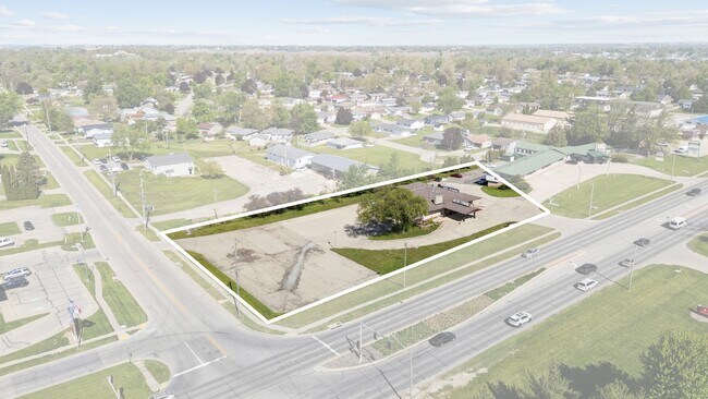 More details for 2013 S Center St, Marshalltown, IA - Retail for Sale