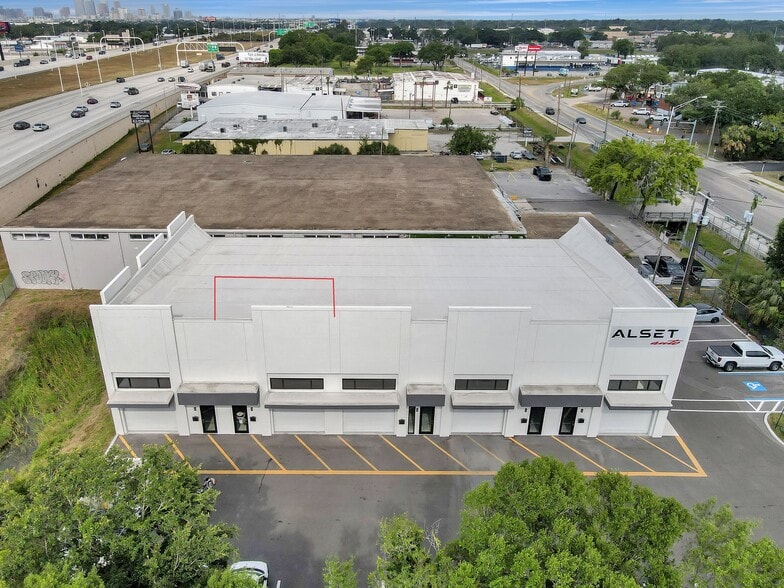 4403 E Columbus Dr, Tampa, FL for lease - Building Photo - Image 3 of 13