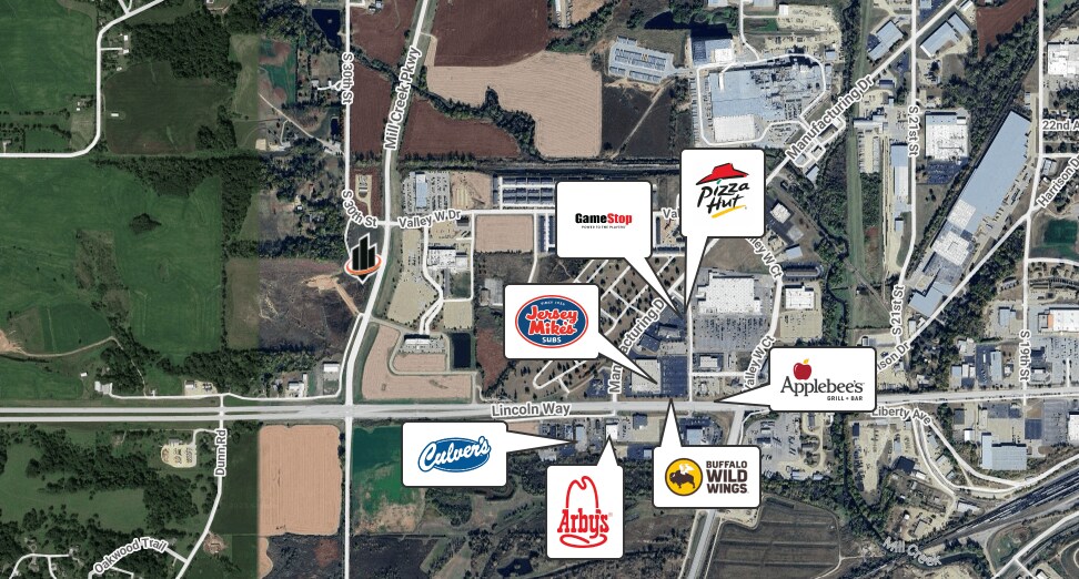 2499 30th Street, Clinton, IA à vendre - Photo du bâtiment - Image 2 de 2