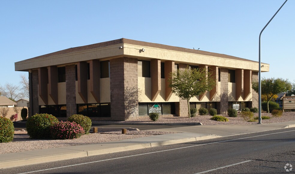 644 E Southern Ave, Mesa, AZ à louer - Photo du bâtiment - Image 3 de 6